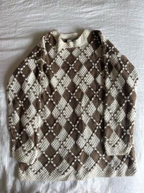Chunky Argyle Knit Sweater - Cream & Brown